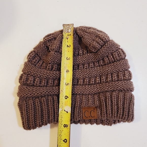 C.C Brown Women's knitted Winter Hat OS - Picture 7 of 9